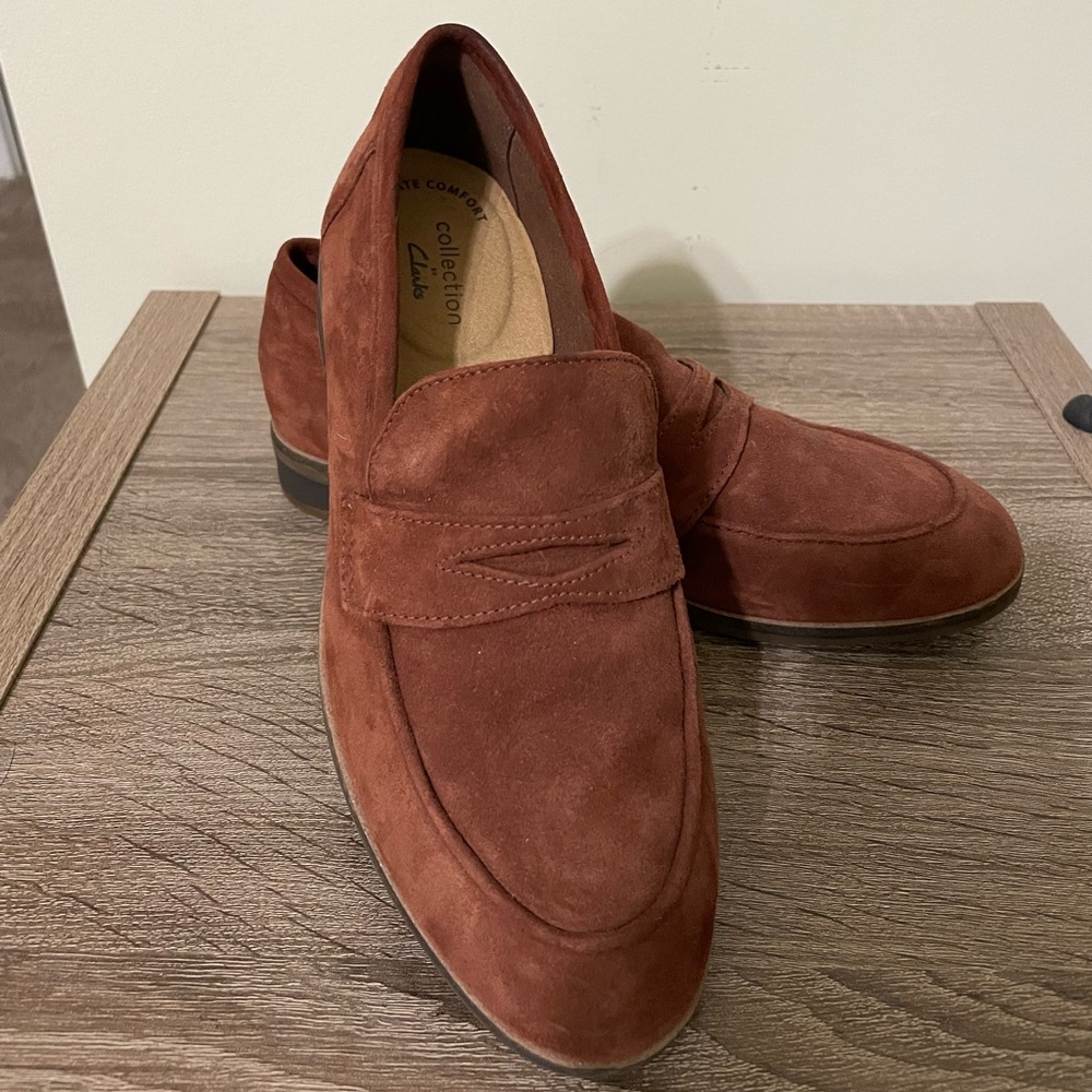 Clarks Loafers Brick Red